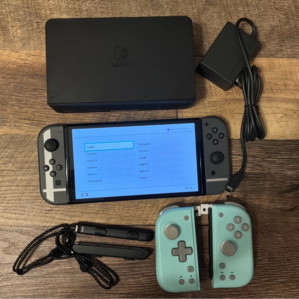 Nintendo Switch OLED Super Smash Bro Edition Bundle